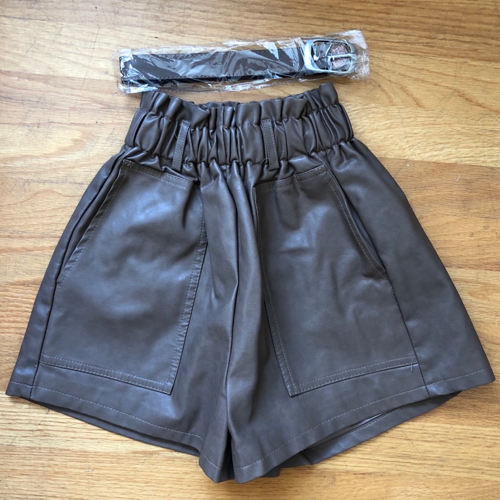 Paperbag leather shorts